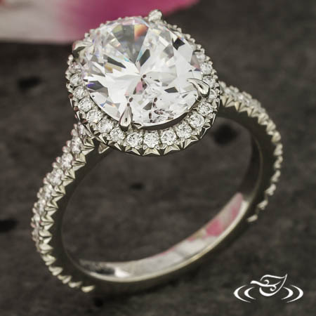 Oval Halo Engagemeng Ring